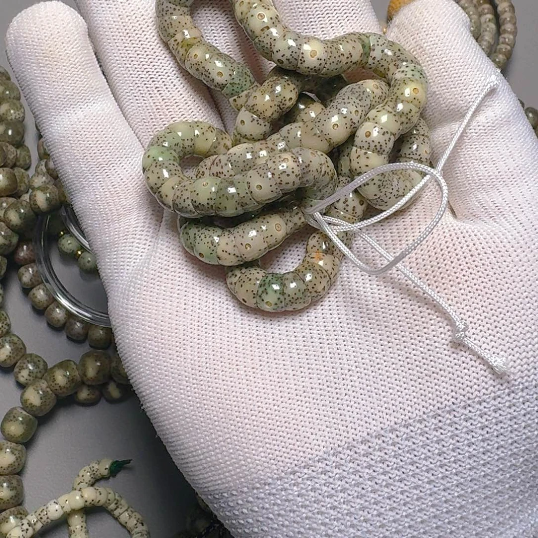 咸***-手串星月菩提原生态石玉料糯冰卡8大肠