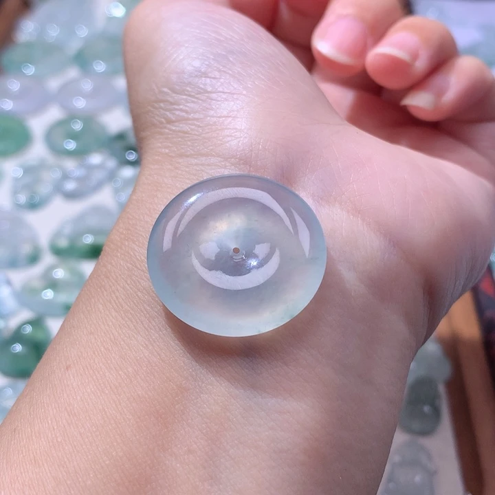颈饰未镶嵌翡翠冰种平安扣