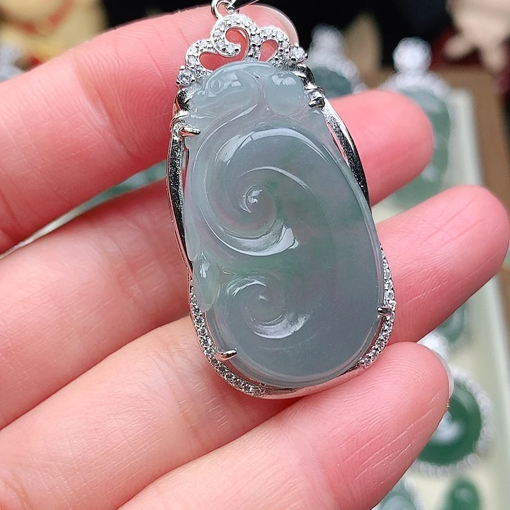 颈饰银S925镶嵌翡翠吊坠