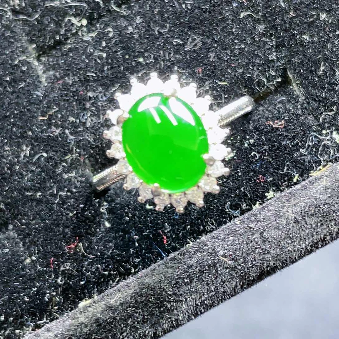 翡翠颈饰未镶嵌17，