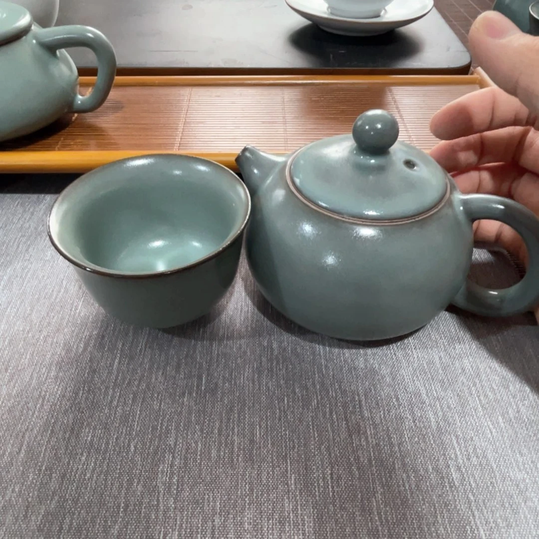 瓷片小微瑕。。。。。。。。。。。