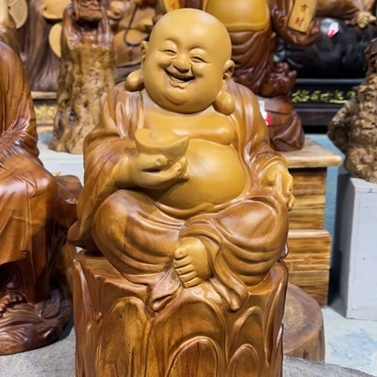 （***）香樟木香樟木雕刻人物摆件