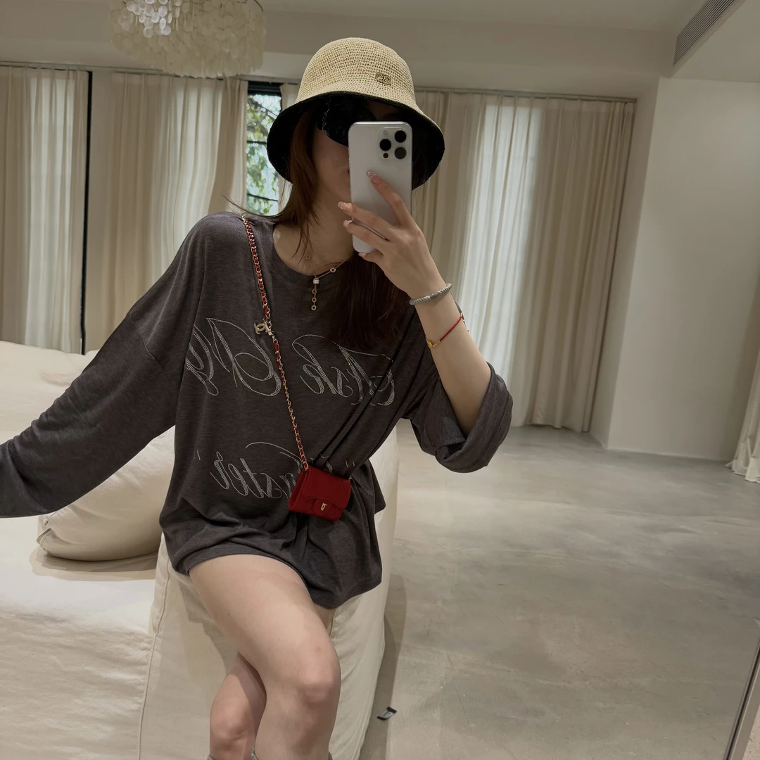 IU INC 立体烫砖 莱赛尔柔软亲肤基础款打底T恤圆领 90999