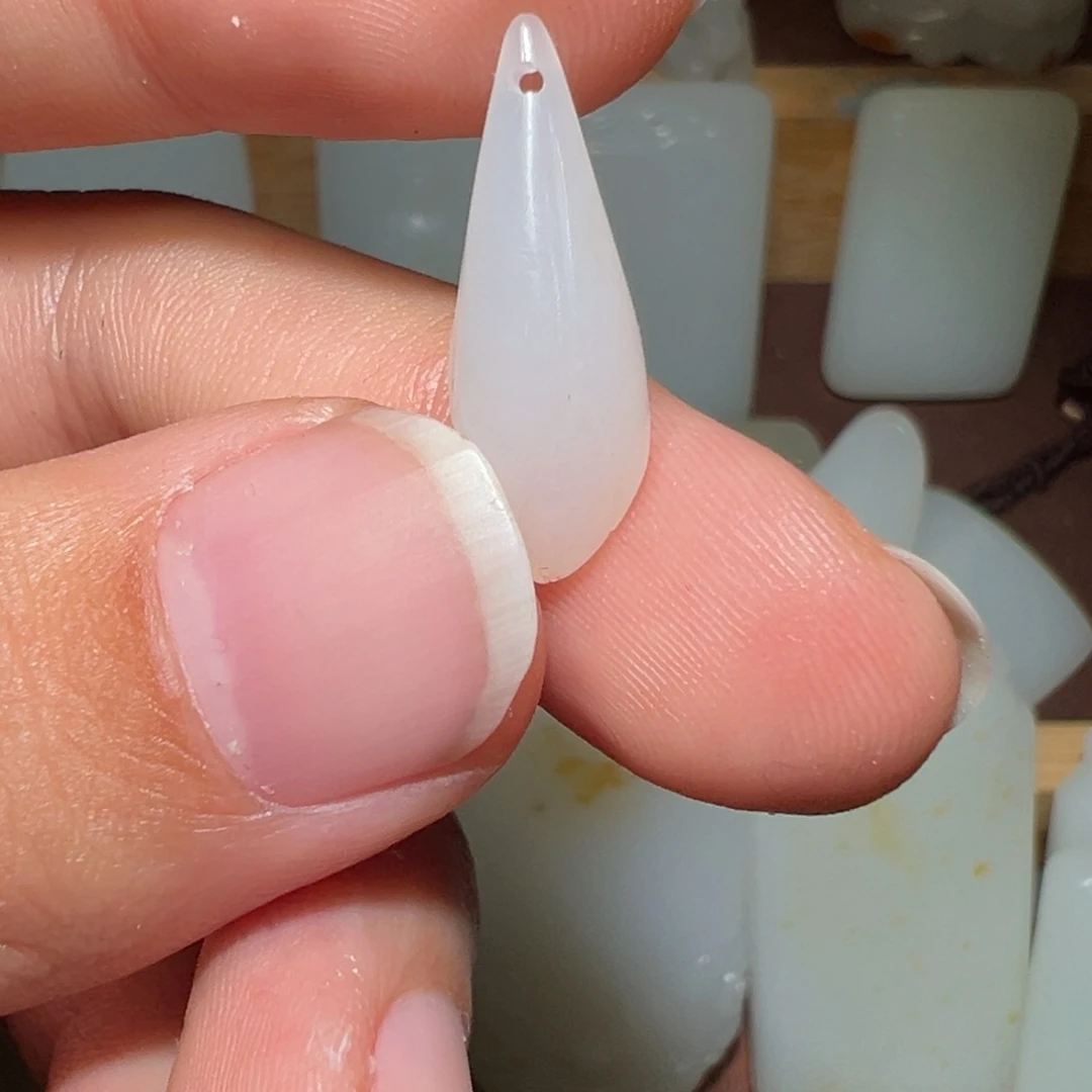 和田玉（糖玉）挂件未镶嵌倚***雨