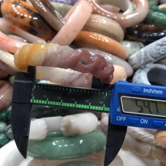 未镶嵌石英质玉珠宝半成品44