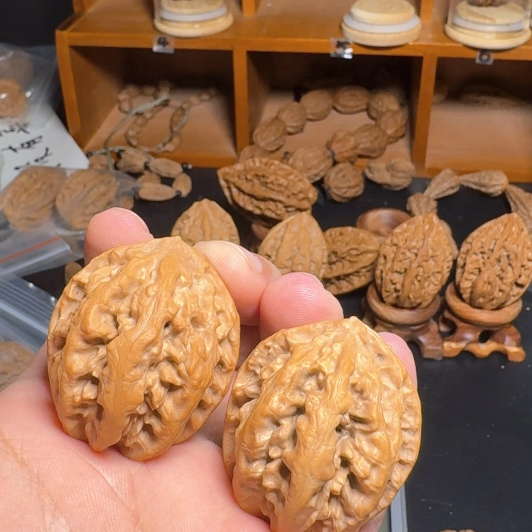 文玩核桃把件愿*终龙纹西瓜