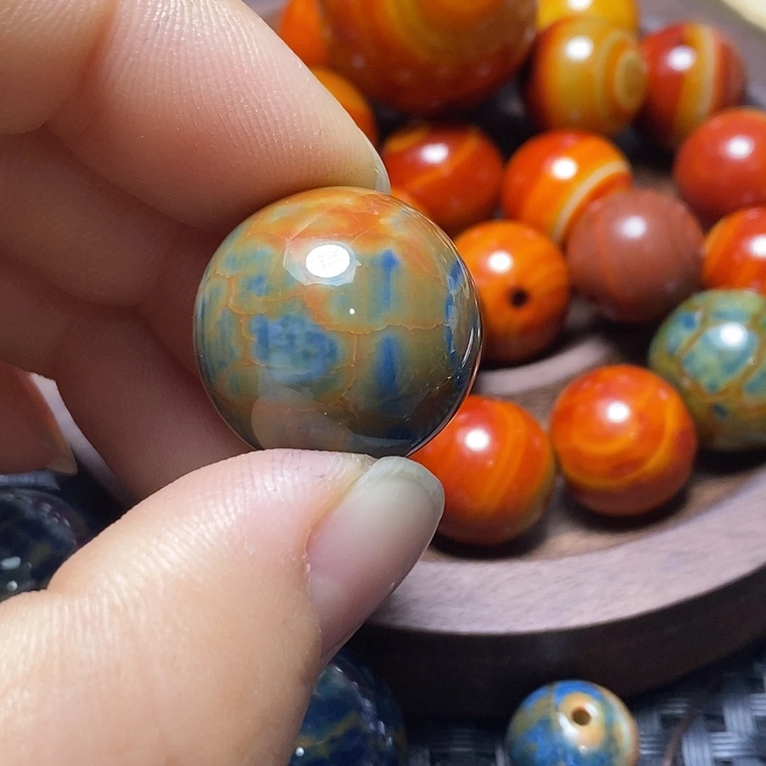 钱****玛瑙/玉髓未镶嵌颈饰