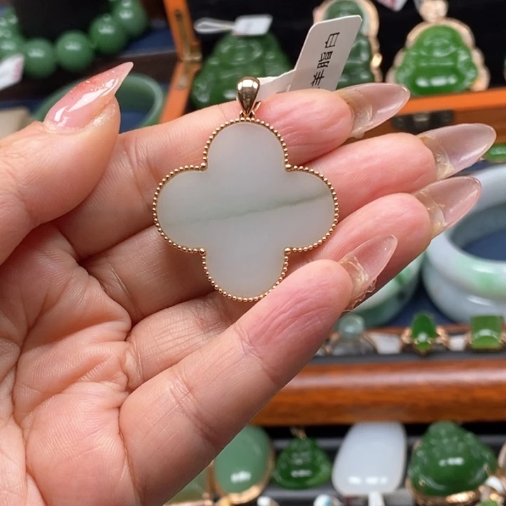 和田玉颈饰18K金镶嵌