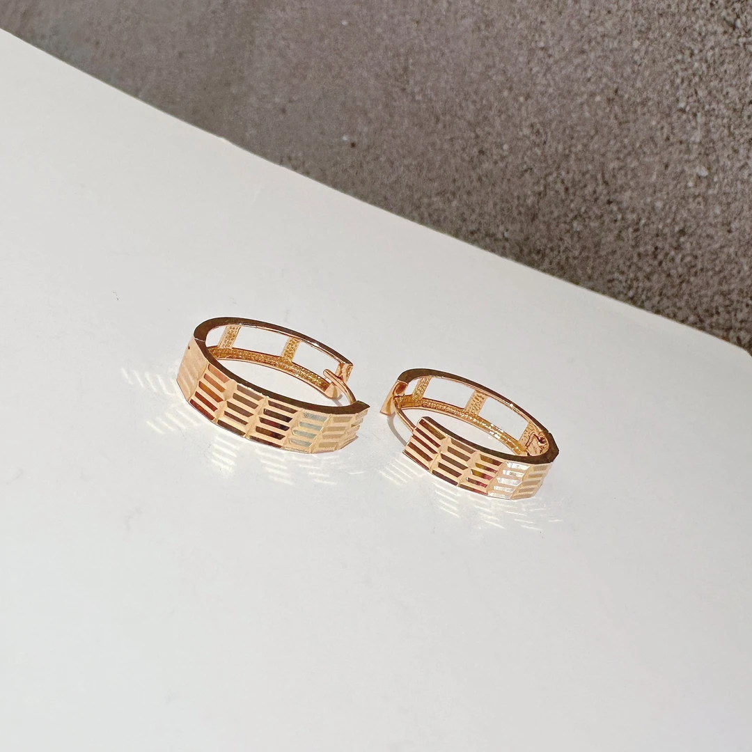 18K金 玫瑰金素金条纹耳圈