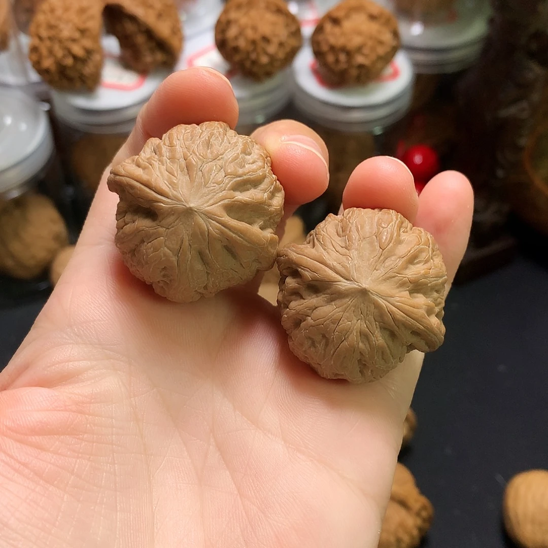 文玩核桃把件铁锤手捻