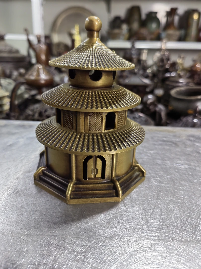 铜器摆件   天坛香炉  高12.5厘米