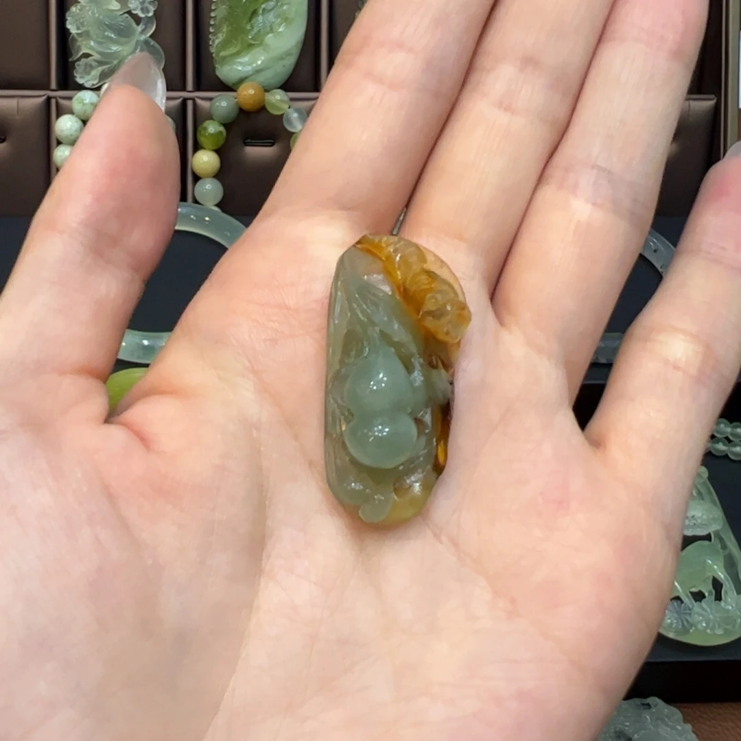 未镶嵌岫玉颈饰岫玉手工雕刻葫芦吊坠