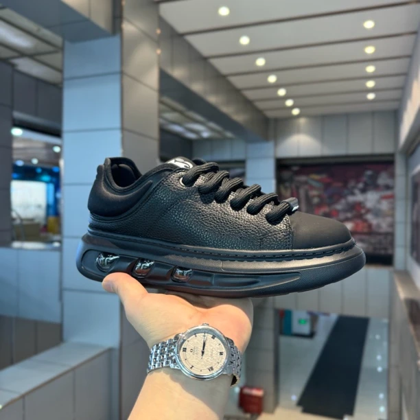 2025年春季新款男士时尚潮流百搭透气厚底增高运动休闲鞋