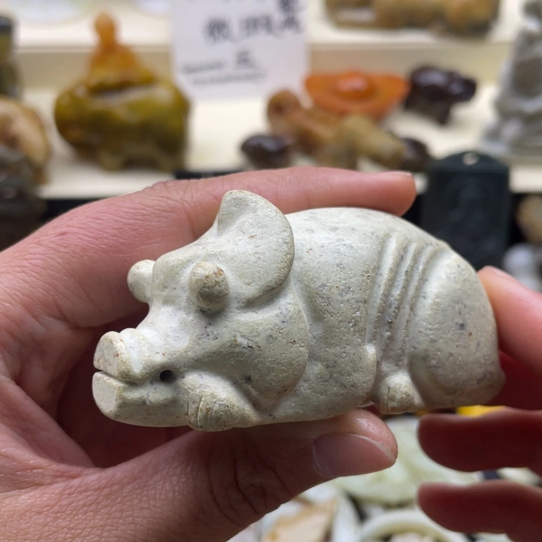 未镶嵌蛇纹石玉颈饰