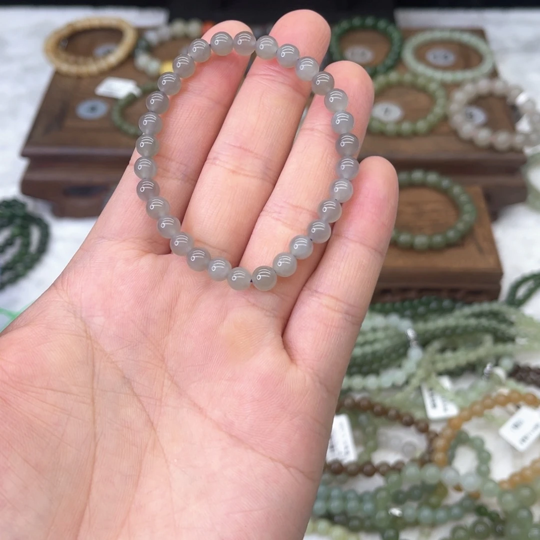 和田玉手链未镶嵌贵****居烟紫卡6