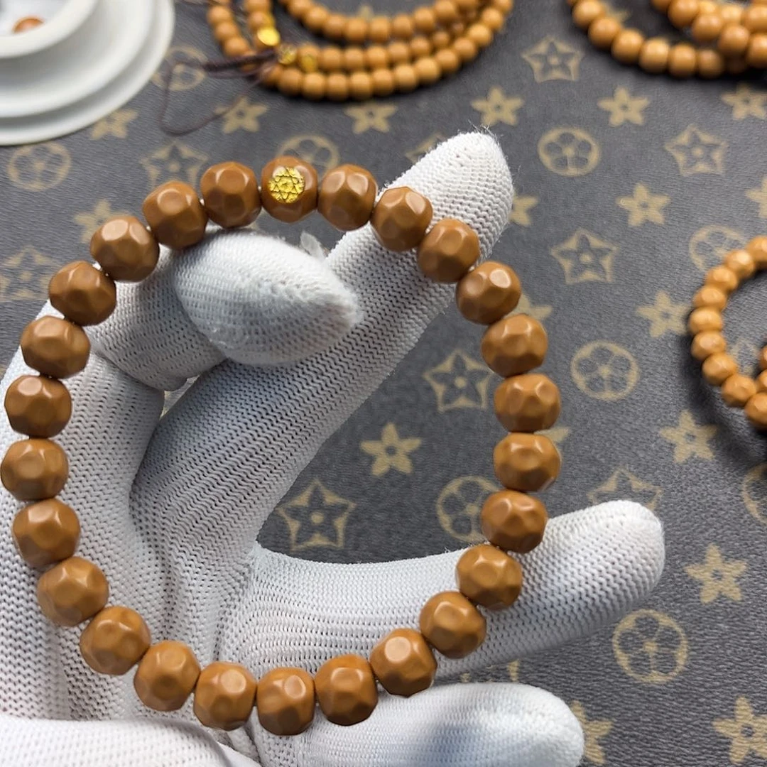 猴头核桃手串奶酪全品无暇9.0左右尺寸