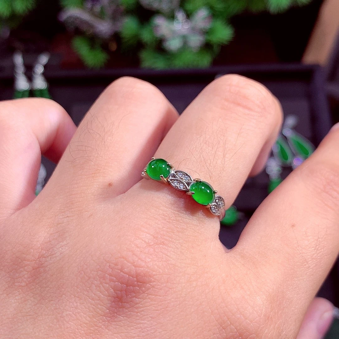 颈饰未镶嵌翡翠天然