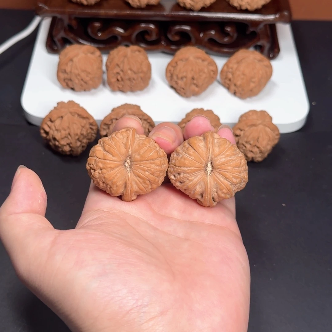 文玩核桃把件40南瓜墩全品（正尖，平肩，凹底）