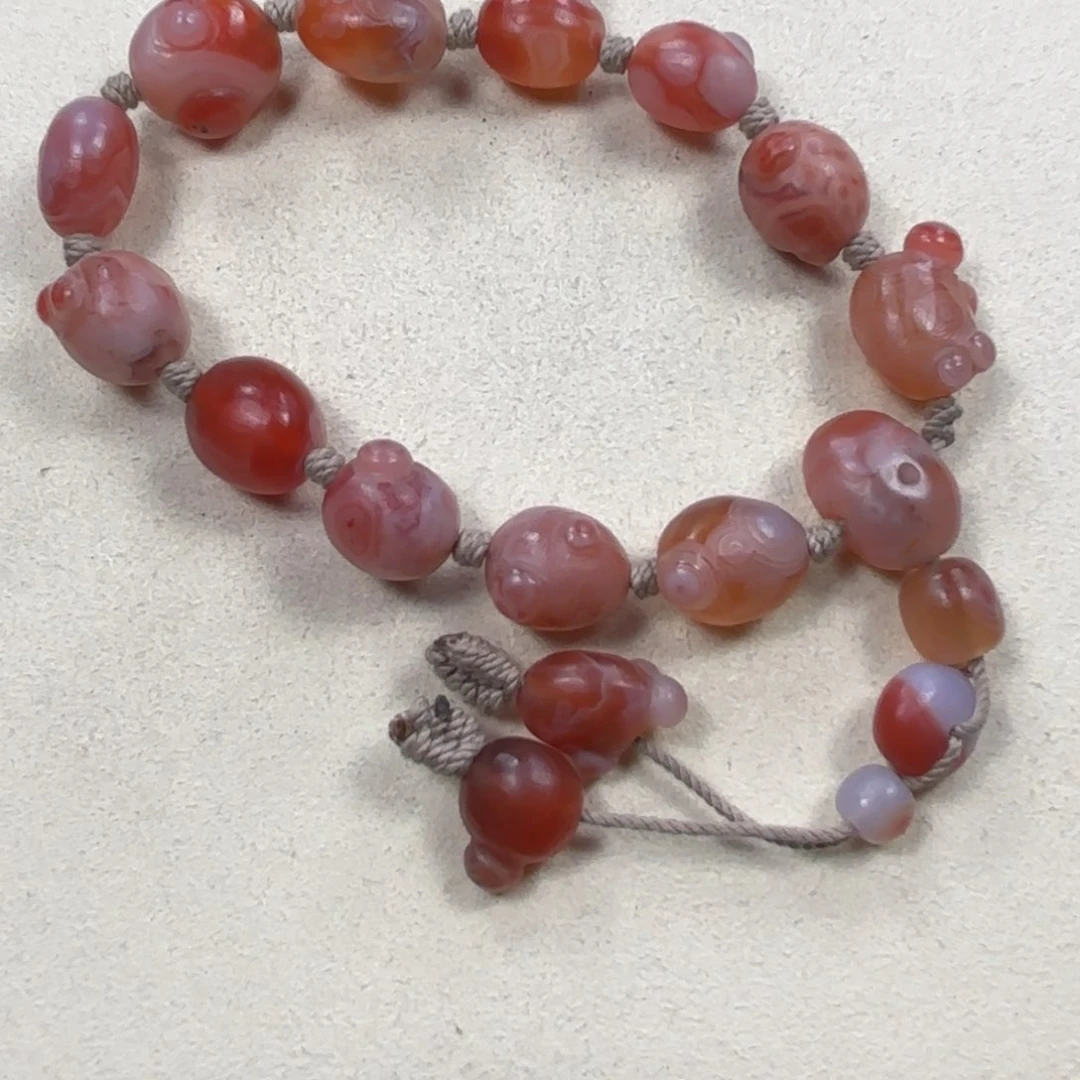 未镶嵌天眼手持南红玛瑙