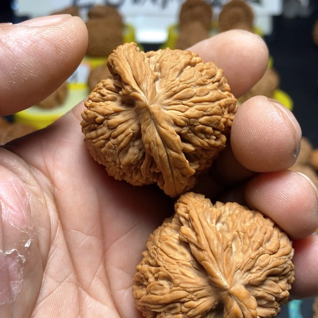 文玩核桃把件南疆石2