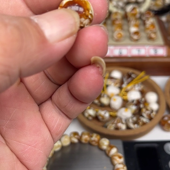 未镶嵌琥珀裸石༺****༻39号