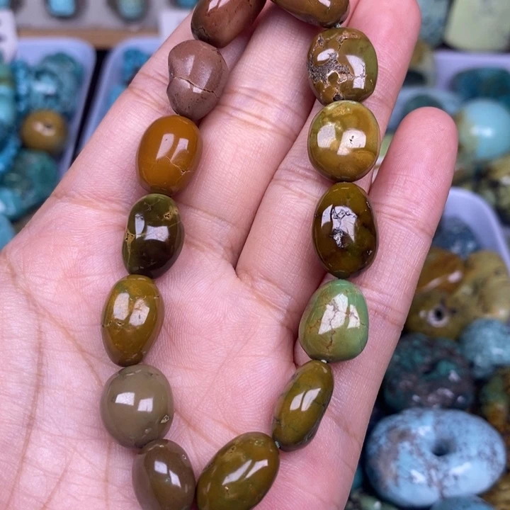 相***生未镶嵌绿松石颈饰