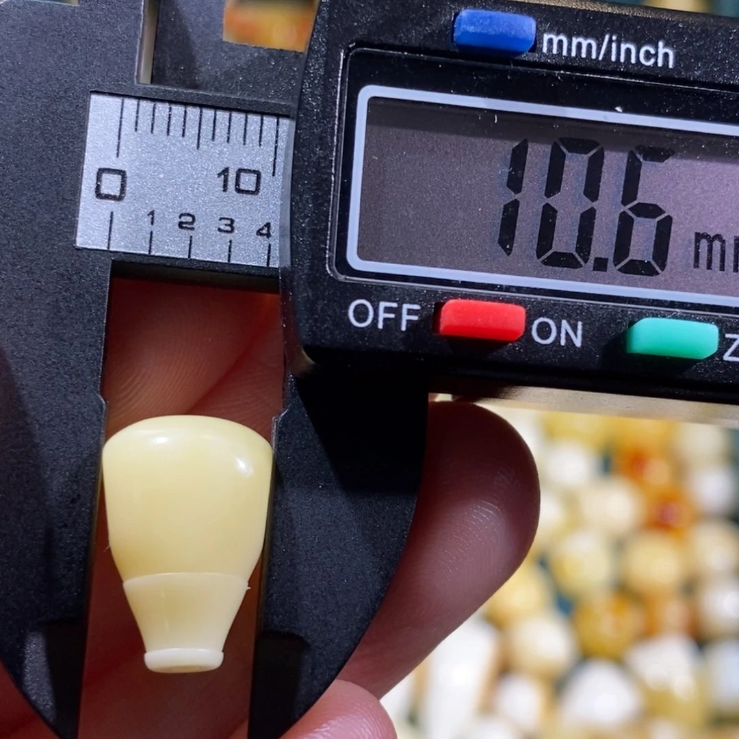 蜜蜡裸石未镶嵌配饰