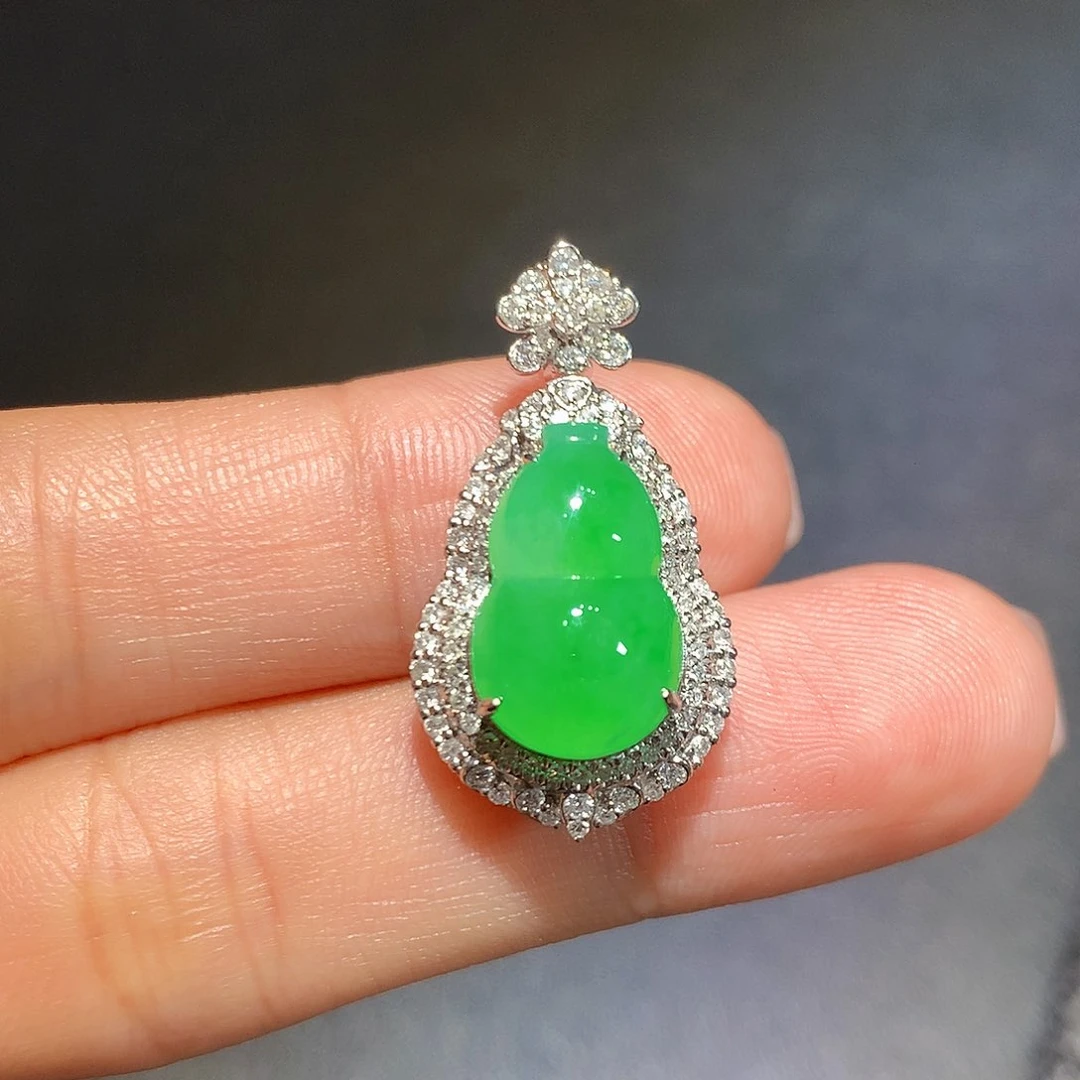 翡翠18K金镶嵌吊坠(不含链)小***李