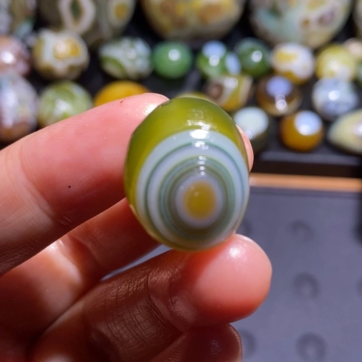 未镶嵌玛瑙/玉髓珠宝半成品骏**刀