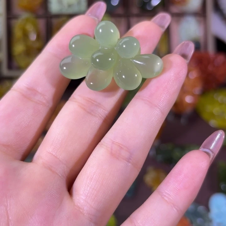 未镶嵌蛇纹石玉颈饰
