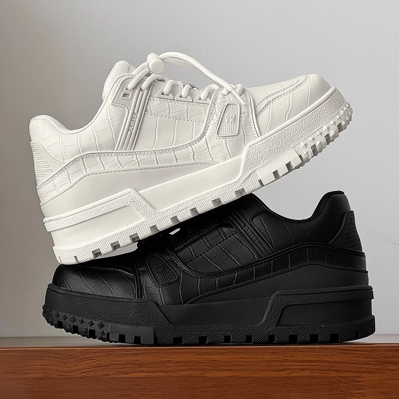 2025新款秋季小白鞋小众情侣款厚底板鞋增高百搭时尚潮流休闲鞋