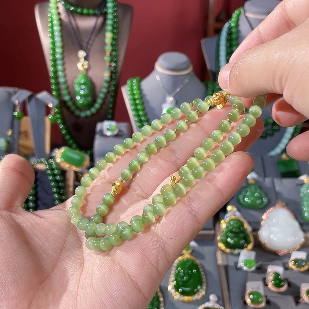 和田玉18K金镶嵌颈饰