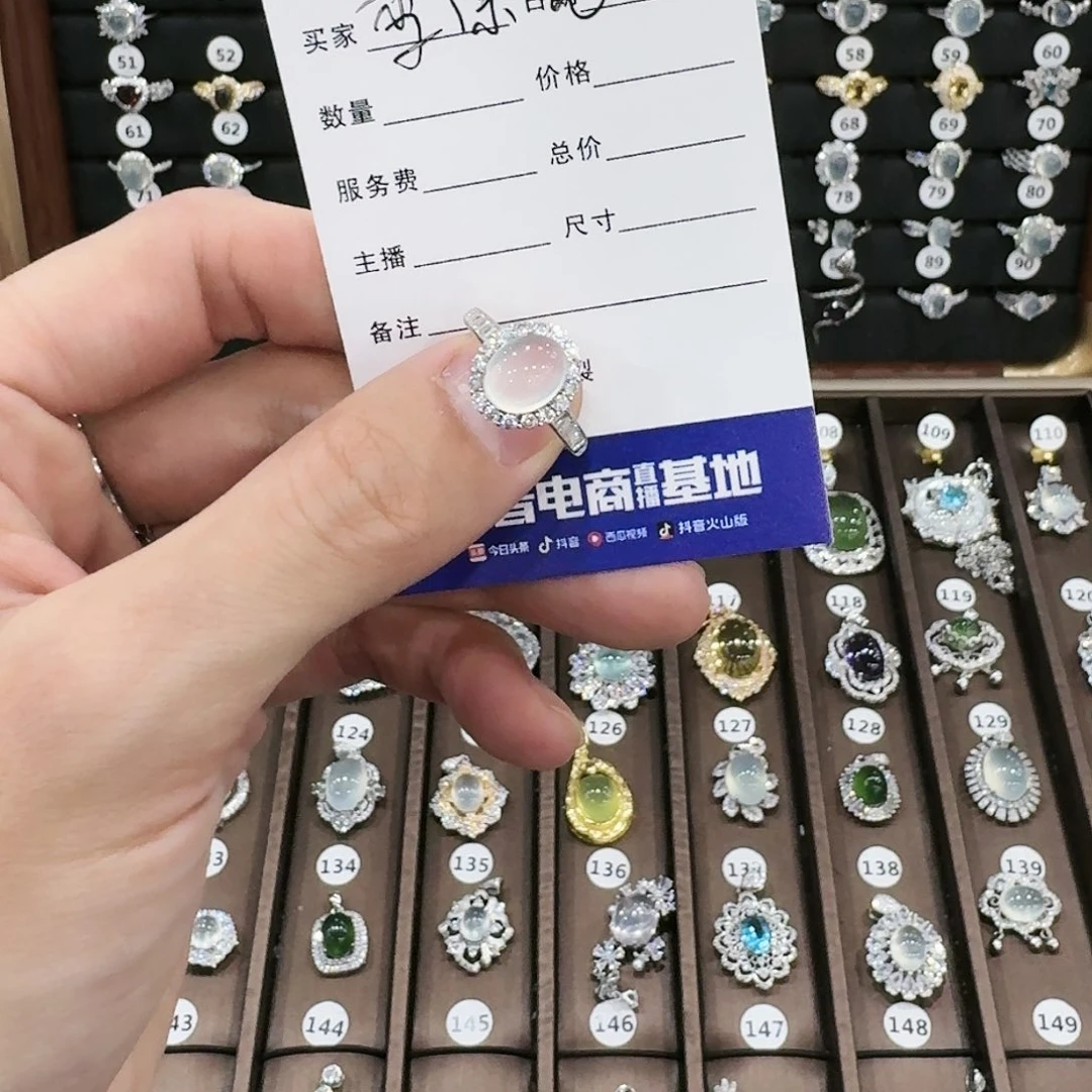 蛇纹石玉颈饰银S925镶嵌?***亮