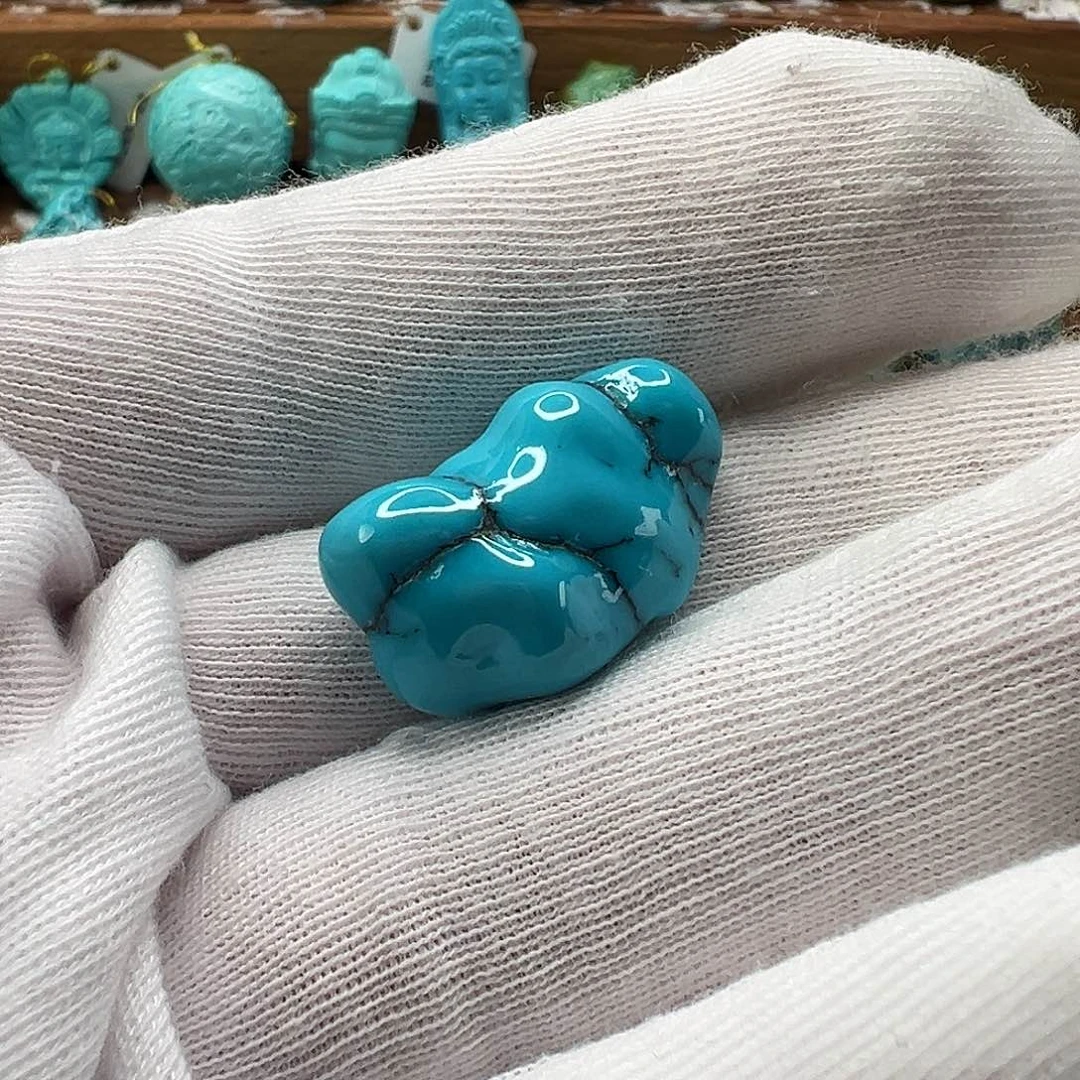 绿松石配饰未镶嵌