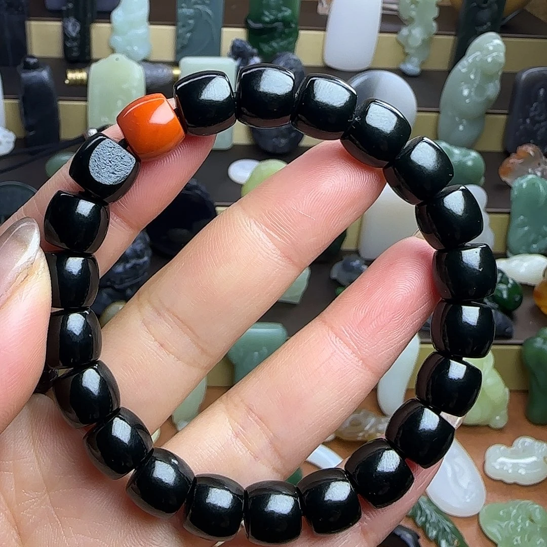 平***真和田玉未镶嵌颈饰