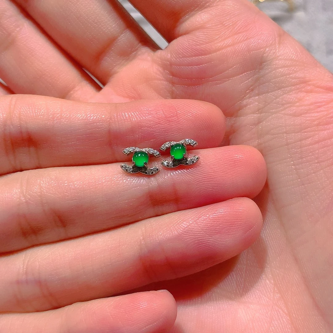 银S925镶嵌翡翠耳饰普****萱