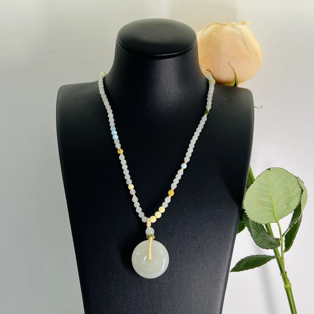 壹屿珠宝0053 和田玉典藏平安扣颈饰