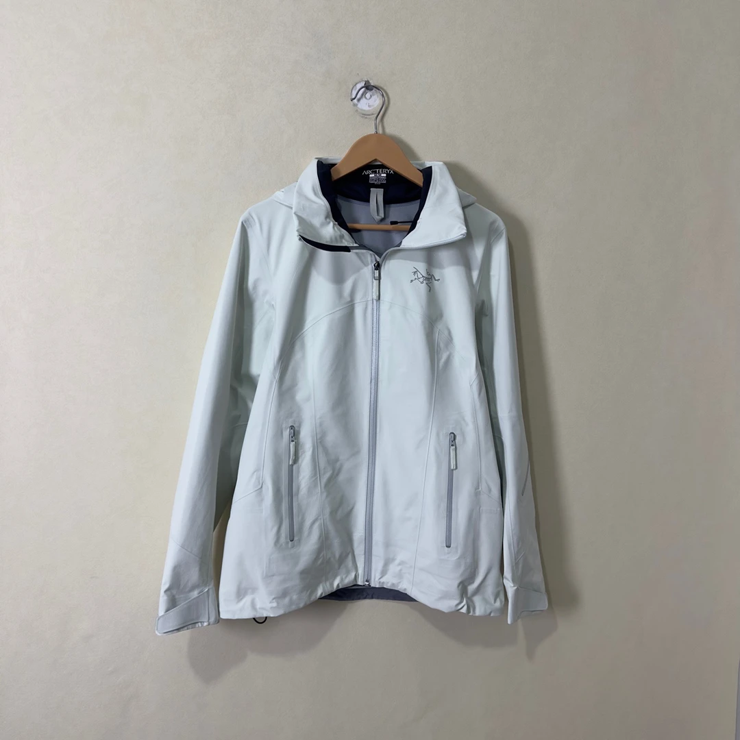 99新 ARC'TERYX/始祖鸟 M码 白色夹克外套