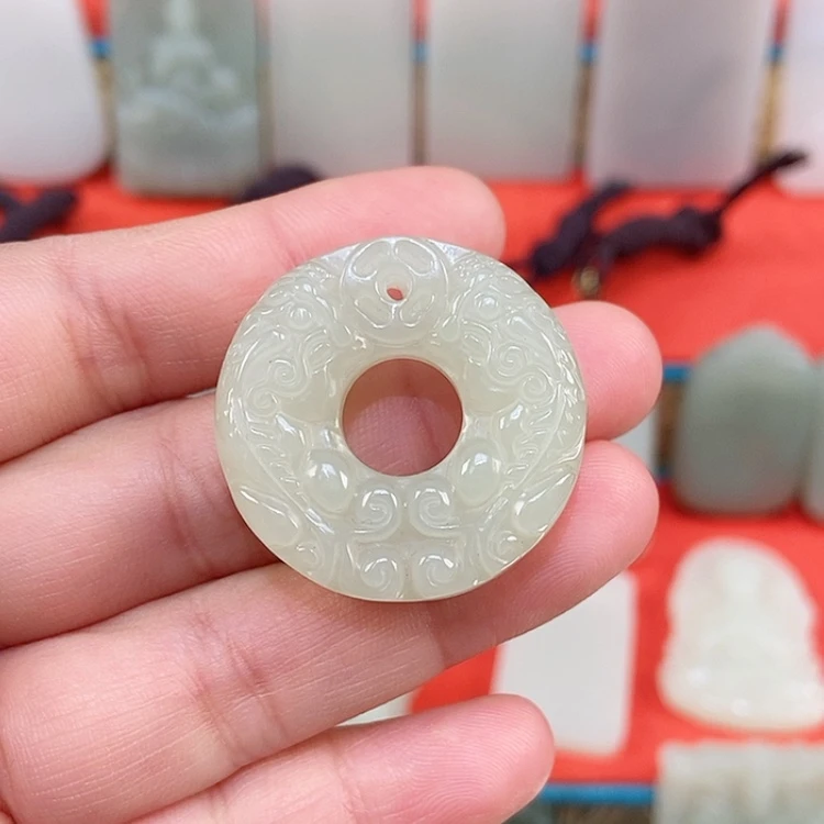 【闪购商品】颈饰未镶嵌和田玉