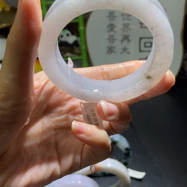 定制翡翠未镶嵌翡翠手镯