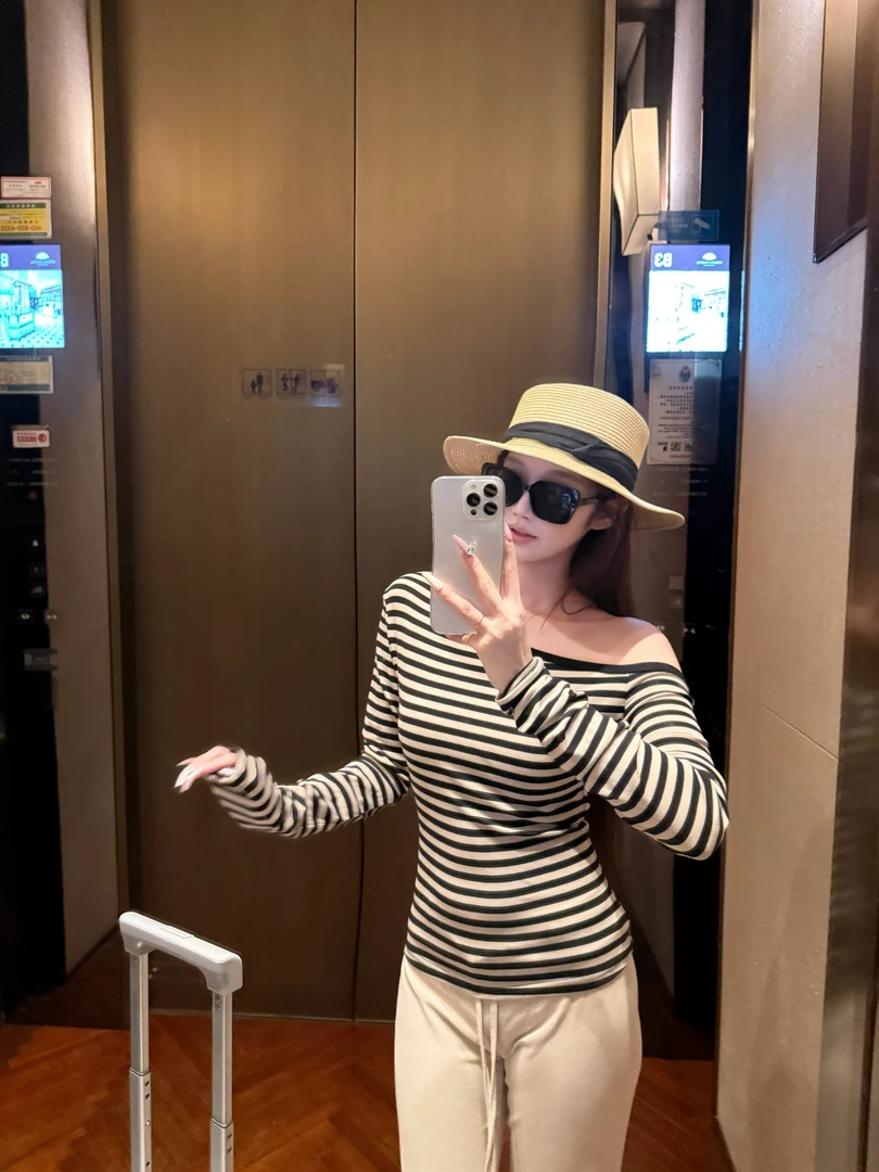 【熙米Simmy】条纹控 韩系修身显瘦斜肩黑白条纹t恤上衣