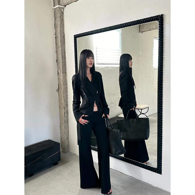 VENUIE【长腿秘诀】黑色百搭直筒垂感显瘦休闲喇叭裤01338