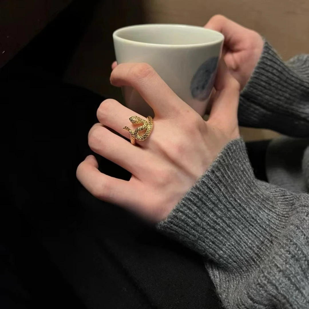 黄金足金999莫桑灵蛇5D固口黄金戒指蛇年精致百搭镶嵌