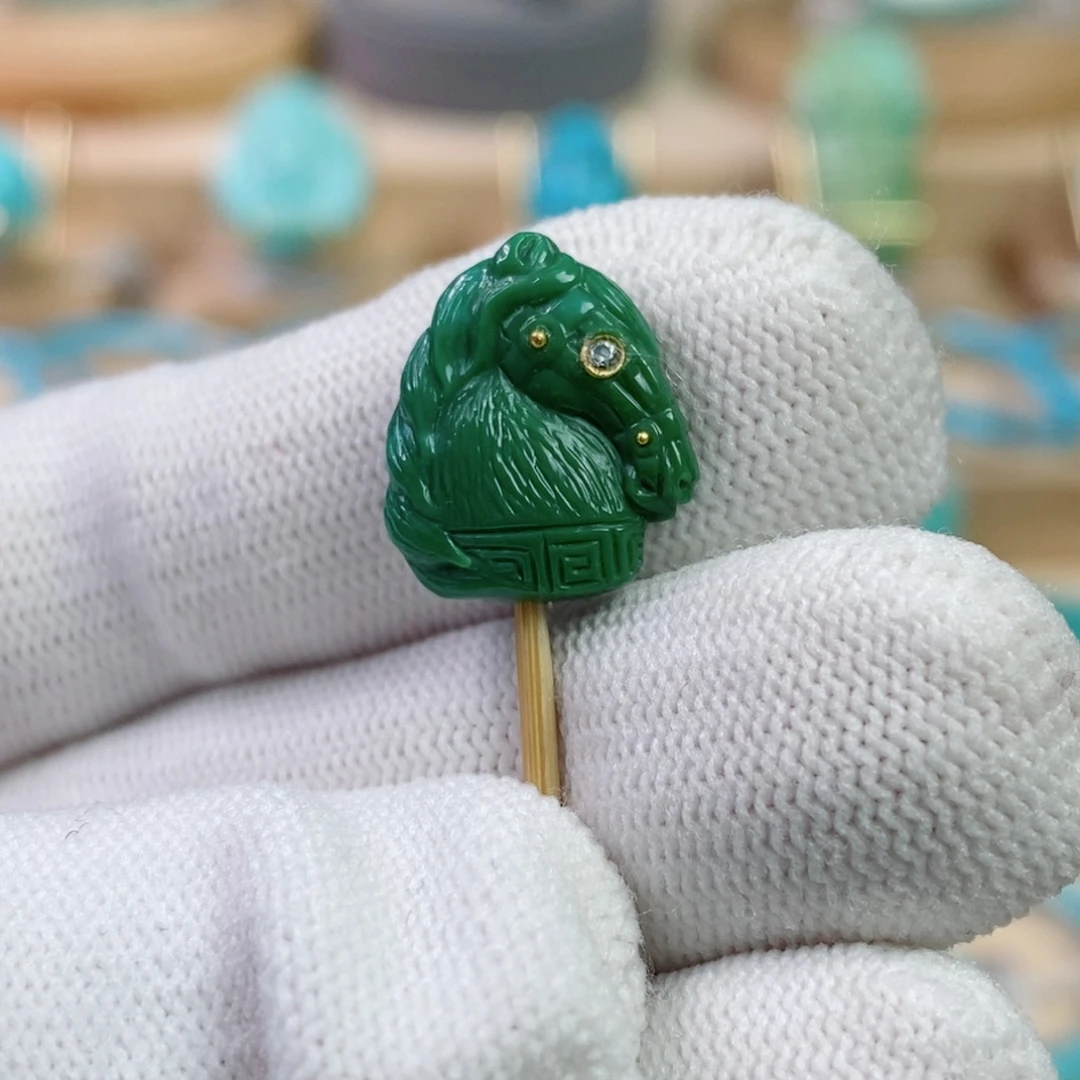 绿松石18K金镶嵌珠宝奇石