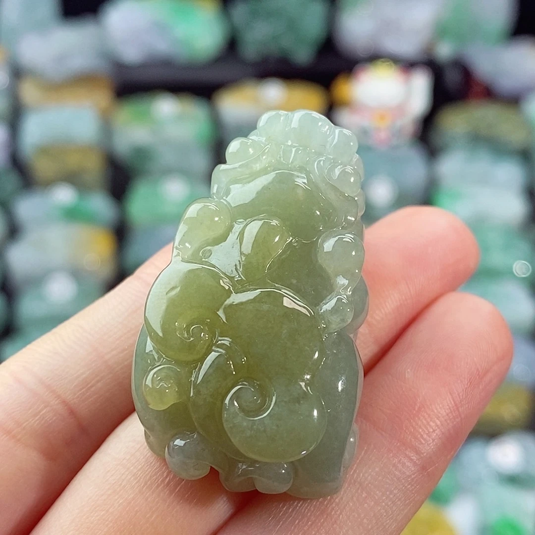 颈饰未镶嵌翡翠天然