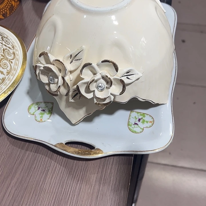 陶瓷瑕。。。。。。。。。。。。。。。。