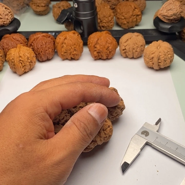 东***子吊坠文玩核桃11111111111