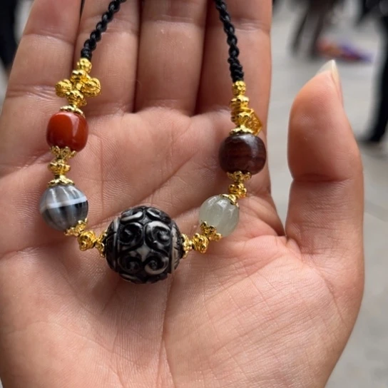 玛瑙/玉髓颈饰未镶嵌