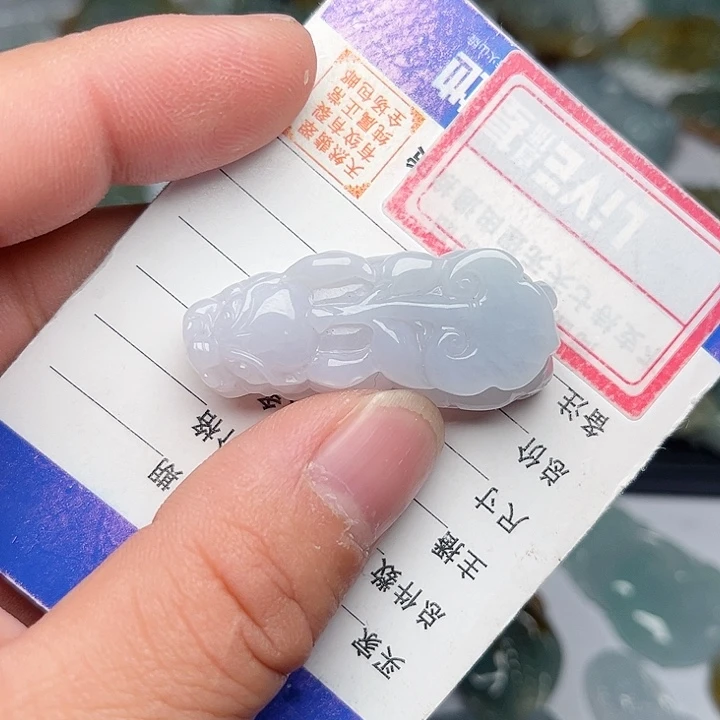 翡翠颈饰未镶嵌貔貅