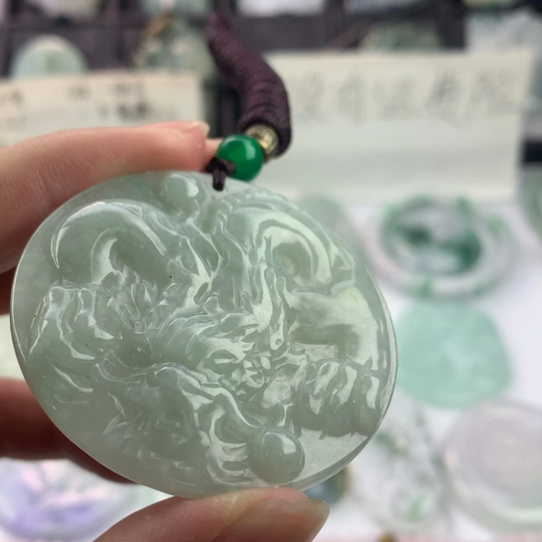 翡翠颈饰未镶嵌一